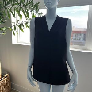 NIC+ZOE
Large Easy Day To Night V-Neck Sleeveless Top